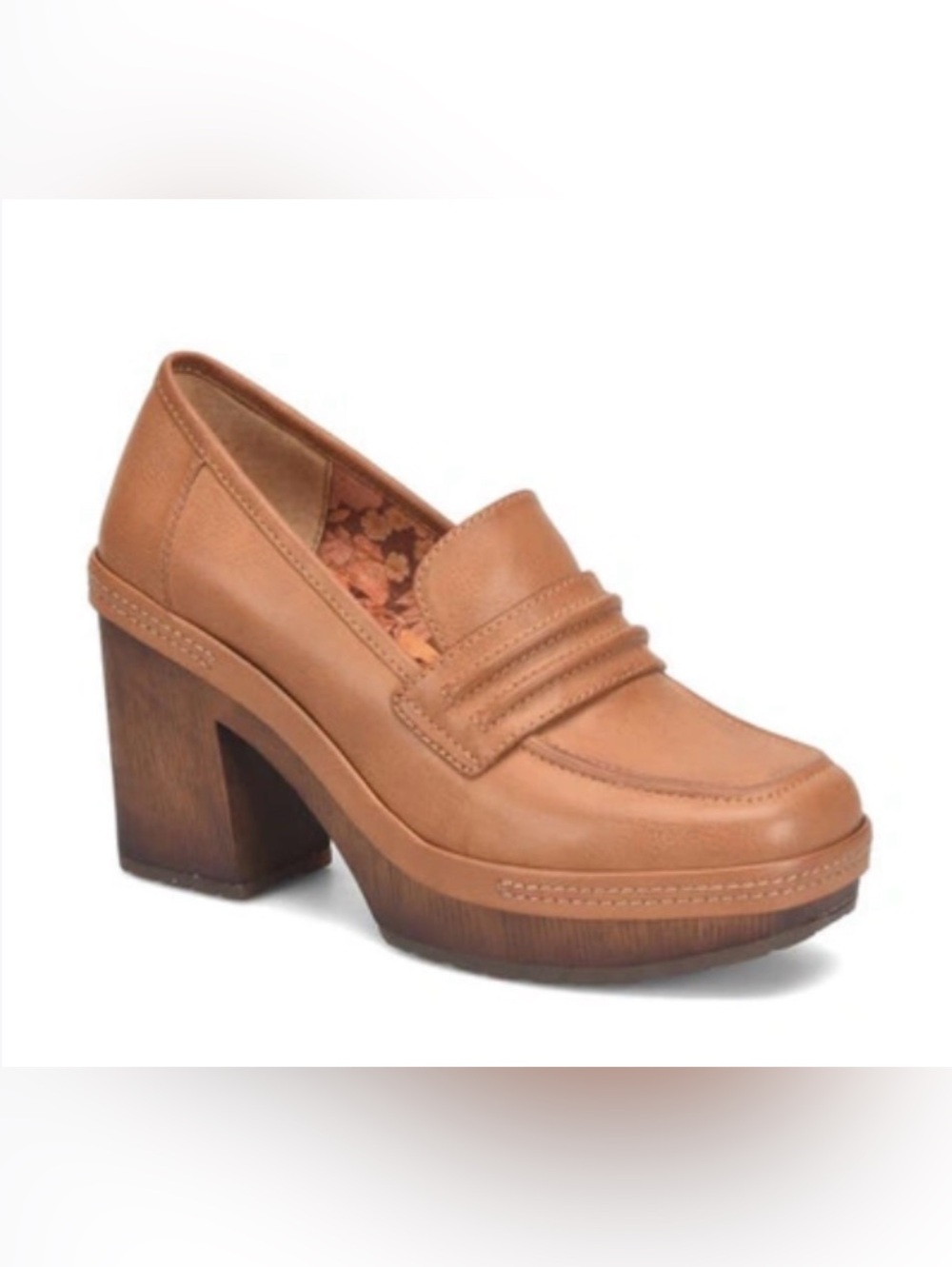 Kirk’s Tan Platform Loafer Heels like new size 8
